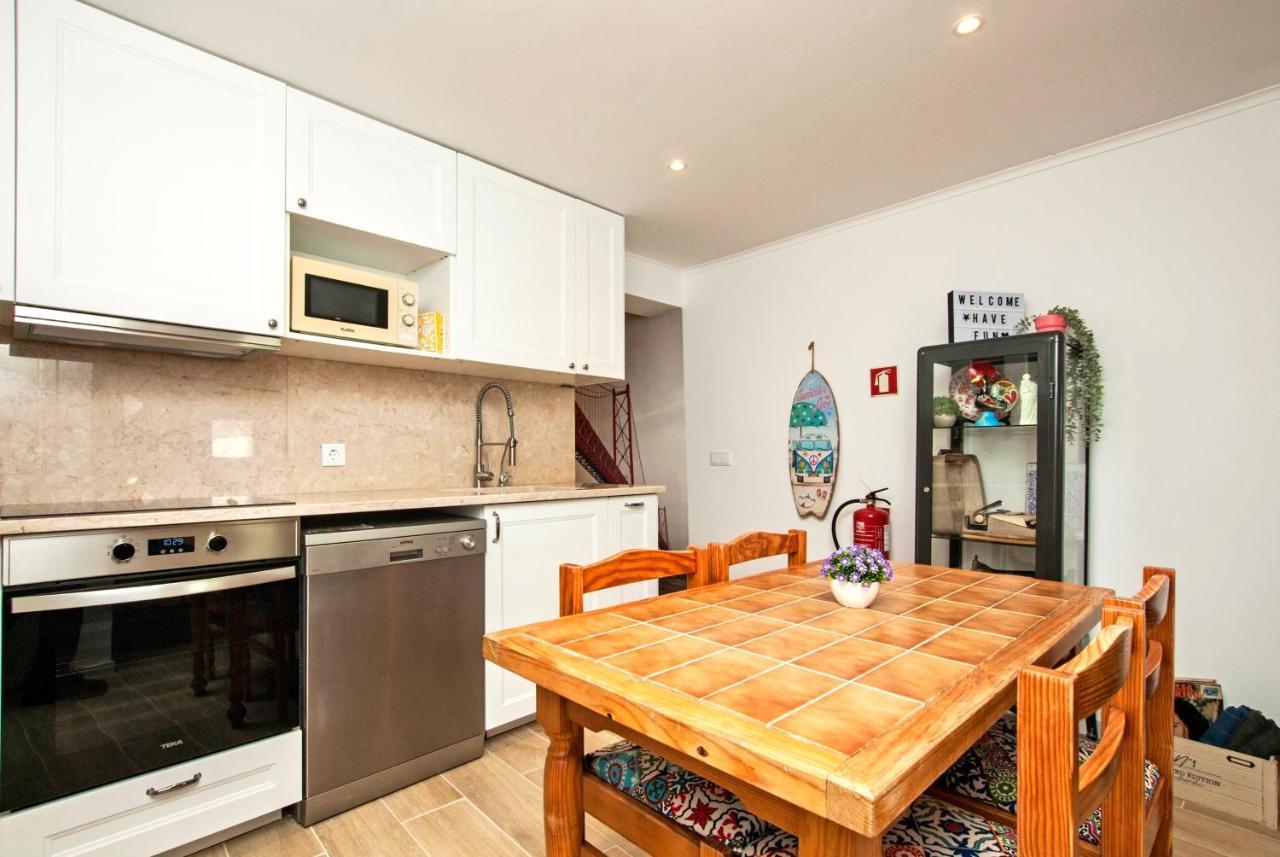 Apartamento Ponte 25 Abril Lisboa Exteriér fotografie